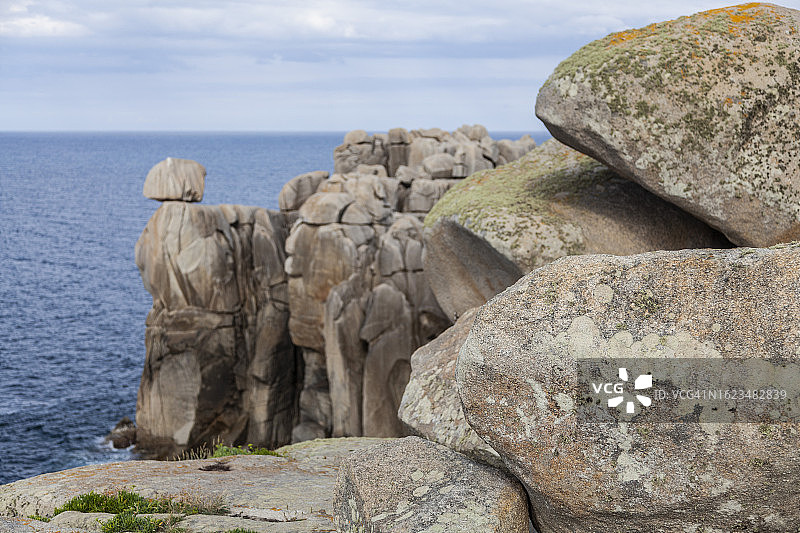 卢戈省霍韦所谓的纸悬崖岩层图片素材