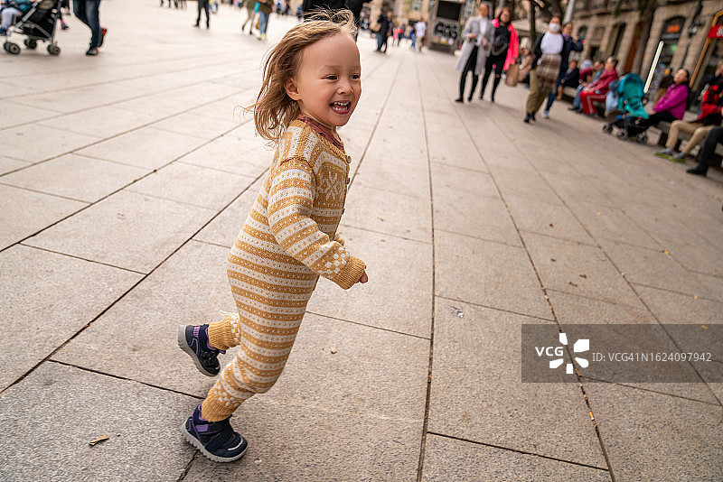 活在当下的喜悦图片素材