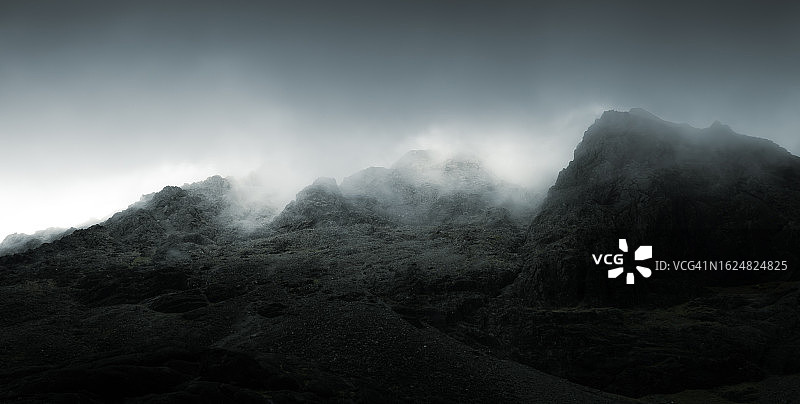 斯凯岛的布莱克库林山图片素材