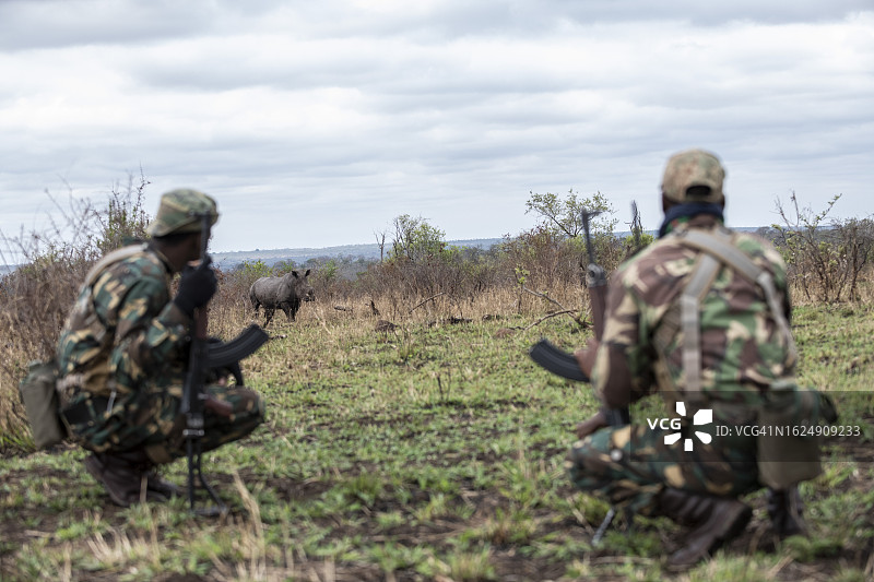 南非反盗猎和保护行动员图片素材
