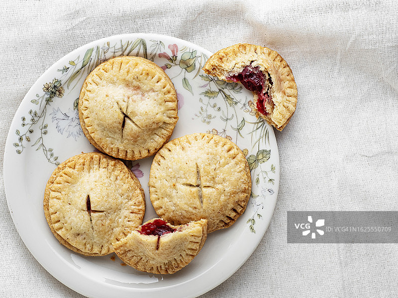 樱桃馅饼、饼干、樱桃饼干、馅饼、奶油酥饼图片素材