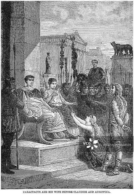 卡拉塔克斯（公元1世纪英国卡图维劳尼部落首领）及其妻子在克劳狄乌斯和阿格里皮娜皇帝面前的古老雕刻插图图片素材