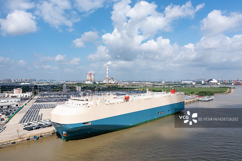 汽车滚装船码头图片素材