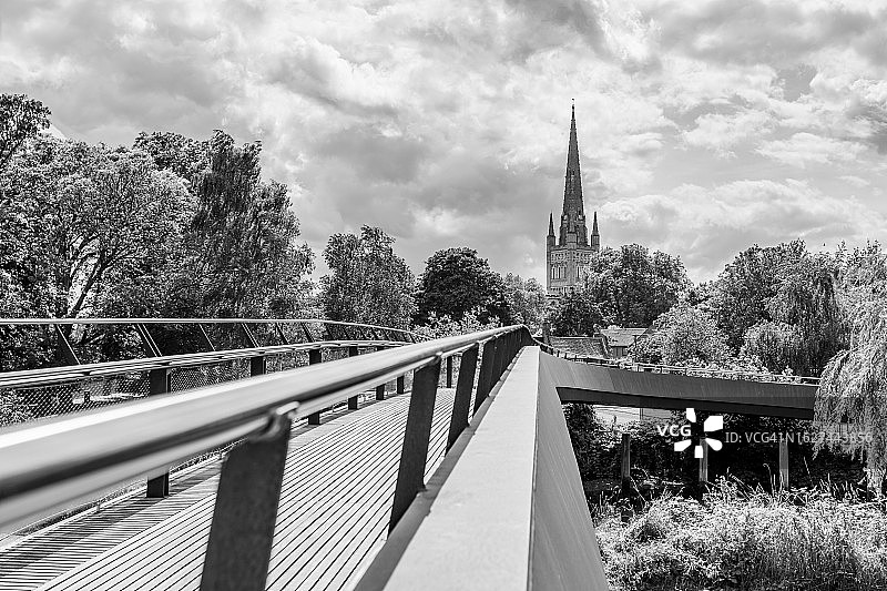 通往诺维奇大教堂的贾罗德桥图片素材