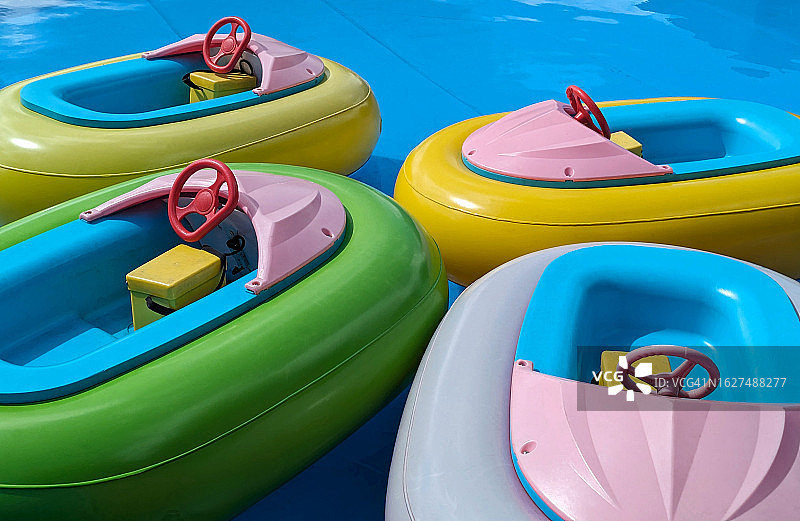 充气电动船图片素材