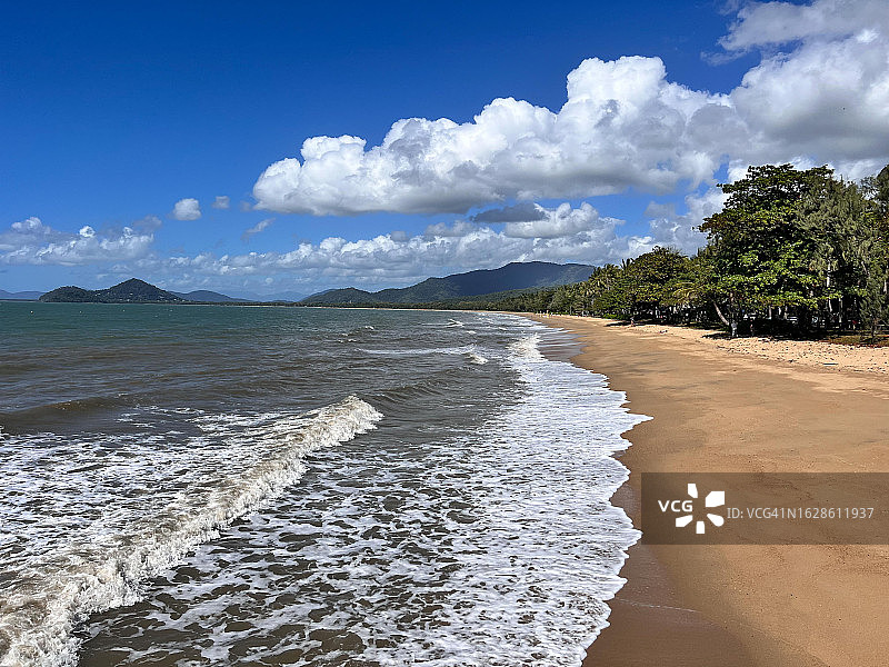 澳大利亚昆士兰州棕榈湾海滩图片素材