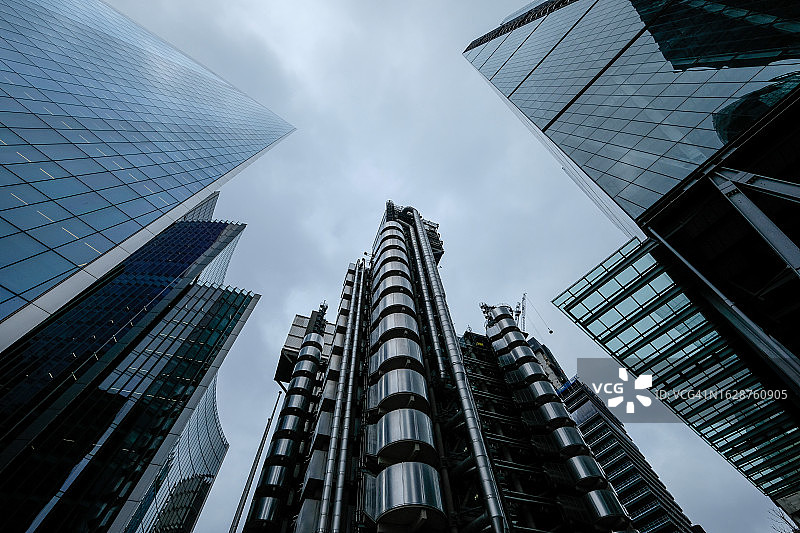 伦敦金融区现代化办公楼图片素材