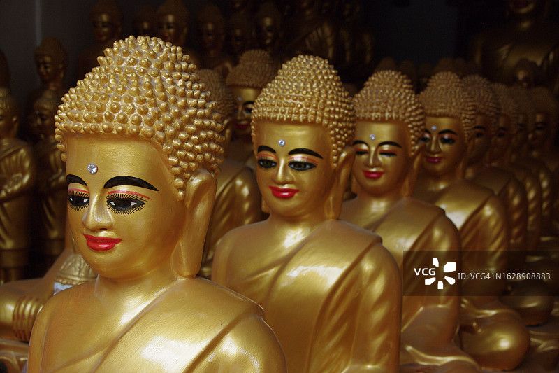 柬埔寨生活——佛像工厂图片素材