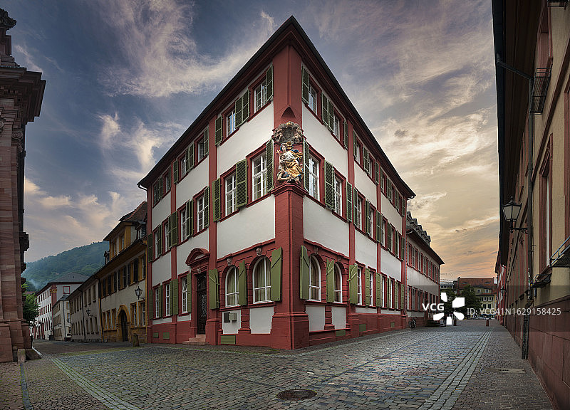 德国海德堡中世纪街区的黄昏图片素材