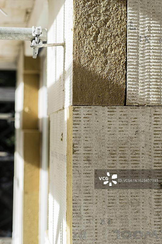 德国杜塞尔多夫房屋墙壁上的矿棉保温板图片素材