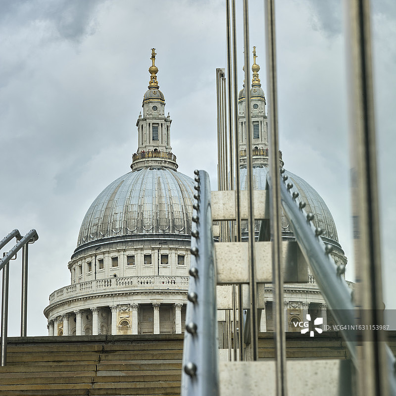英国伦敦圣保罗大教堂图片素材