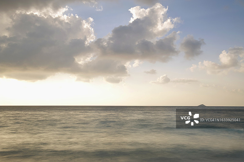 塞舌尔普拉兰岛拉齐奥海滩图片素材