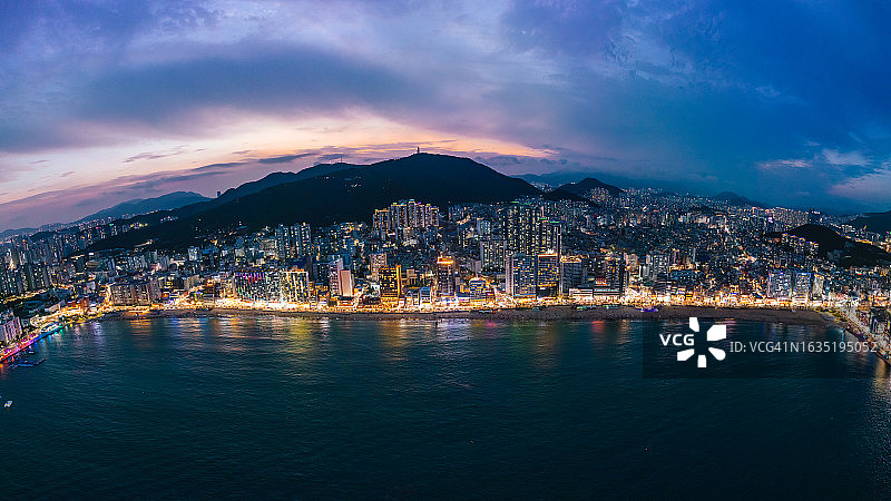 夏季夜晚广安里海滩航拍图片素材