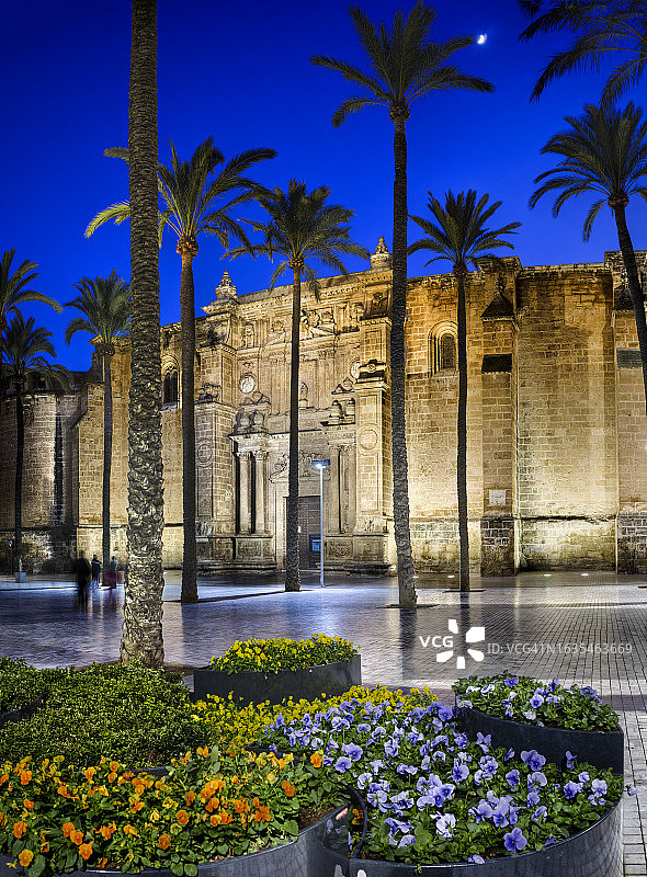 阿尔梅里亚大教堂主立面图片素材