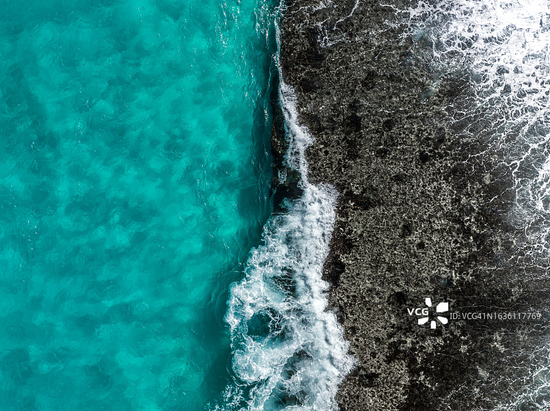 澳大利亚西澳暮光湾裸露岩层，无人机视角。图片素材