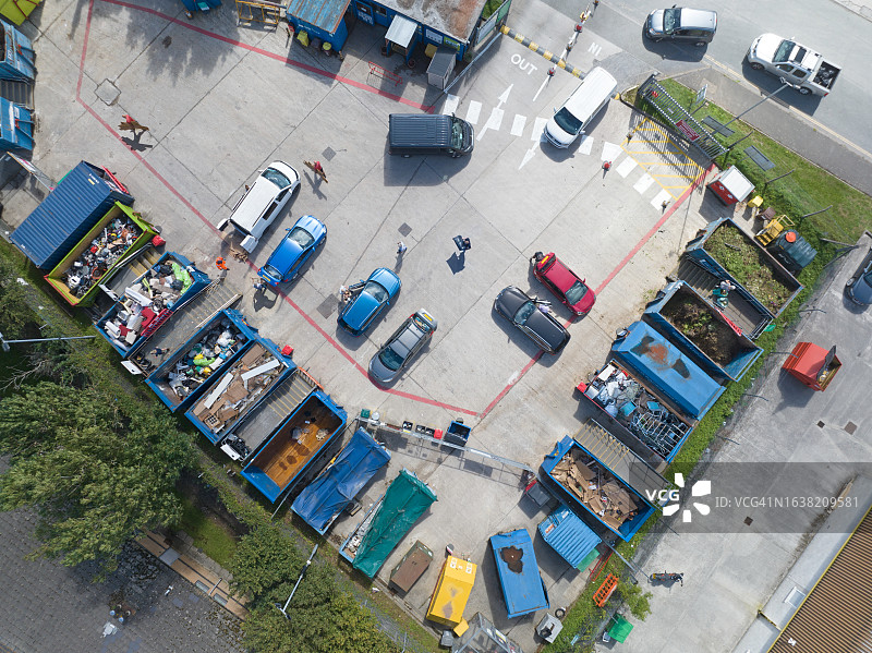 有顾客车辆的回收中心图片素材