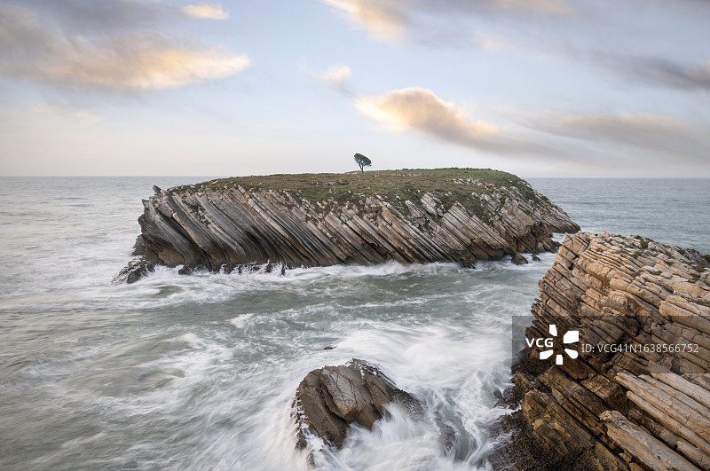 大西洋沿岸的佩尼切海岸线图片素材