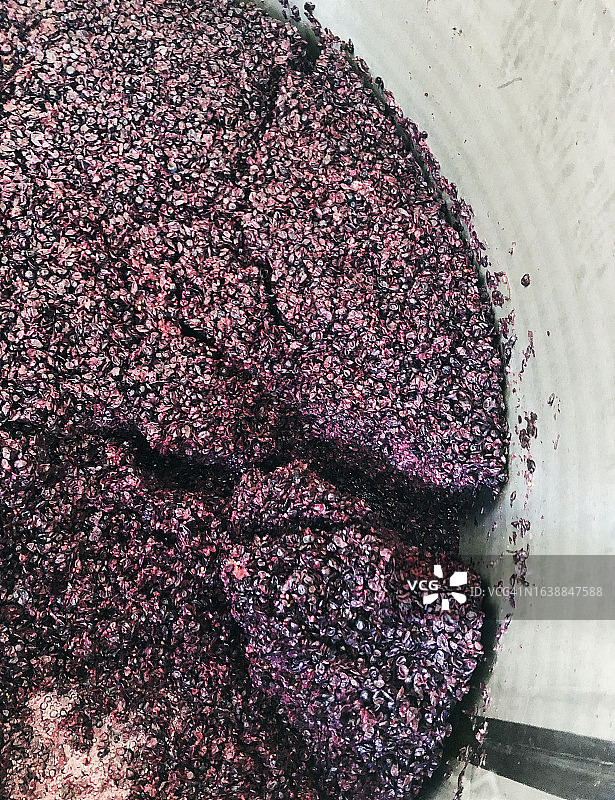 开裂帽图片素材