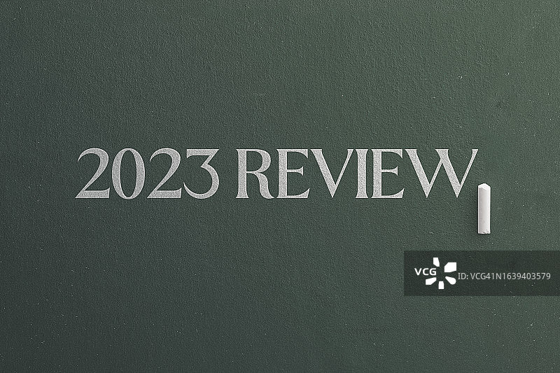 黑板上的2023年回顾图片素材