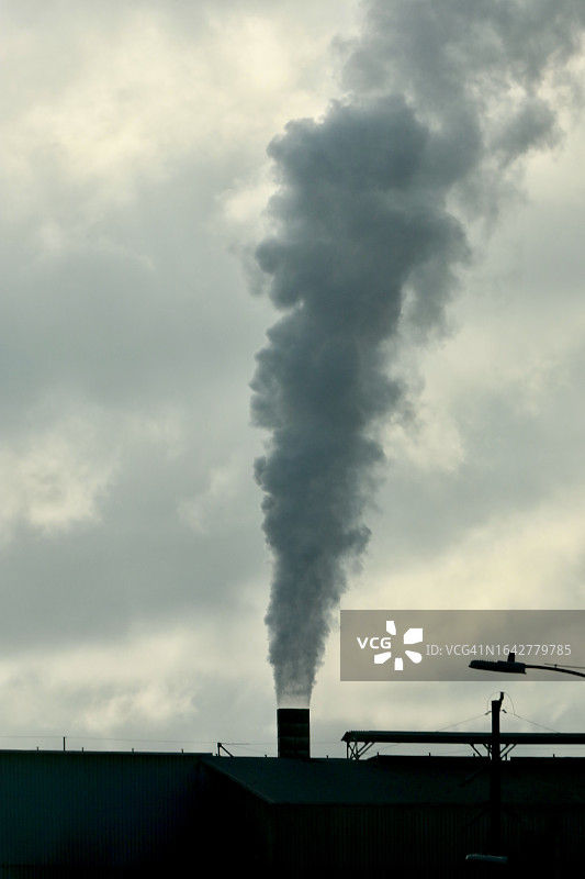 重工业生产浓烟排放图片素材