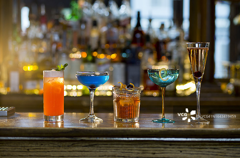 餐厅酒吧的鸡尾酒图片素材