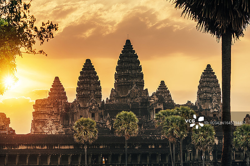 柬埔寨暹粒吴哥寺美丽的日出图片素材
