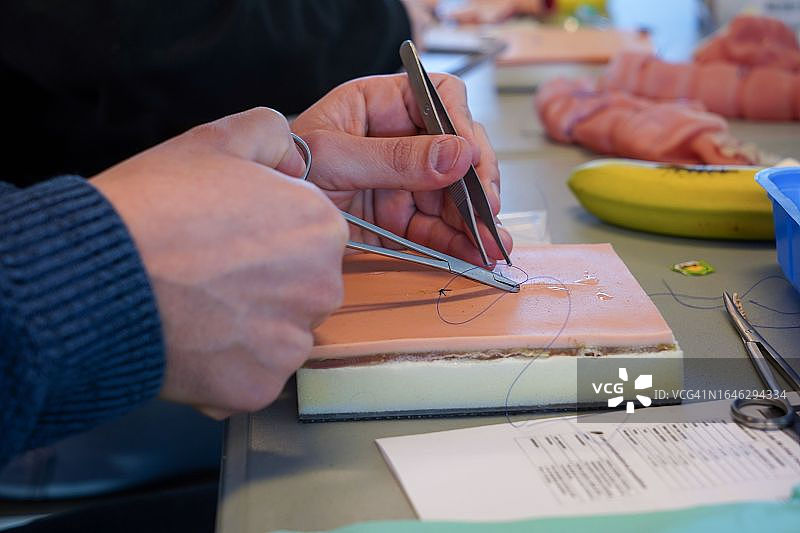 缝合技术工作坊图片素材