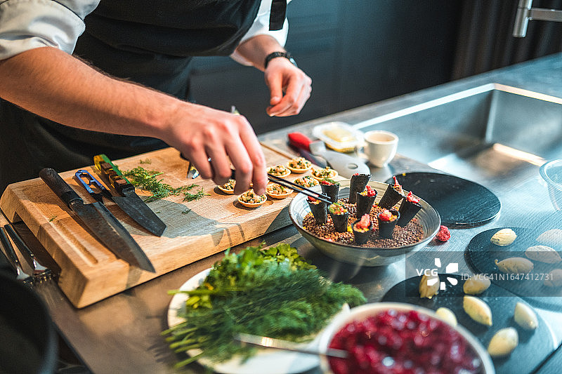 专业厨师烹饪美食图片素材