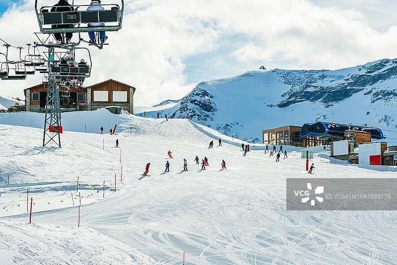 冬季滑雪胜地：采尔马特，瑞士图片素材