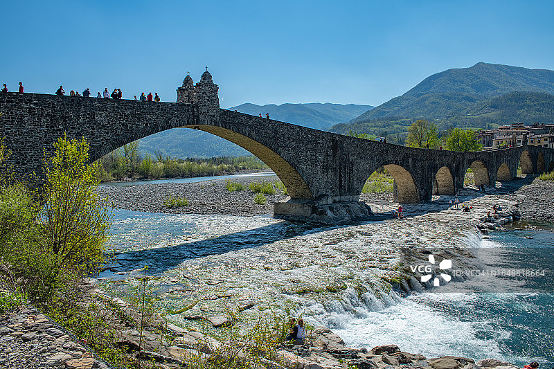 皮亚琴察省博比奥：老桥或魔鬼桥图片素材