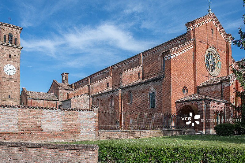 皮亚琴察省基亚拉瓦莱：科隆巴基亚拉瓦莱修道院图片素材