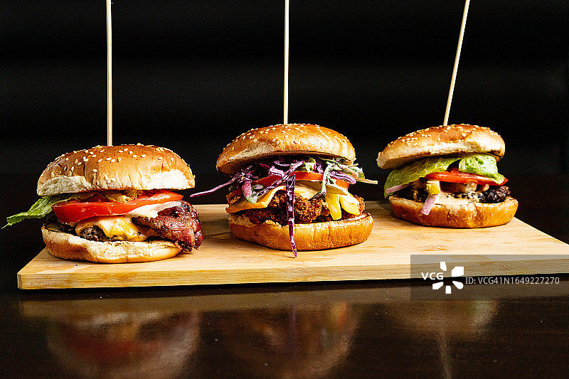 三层汉堡图片素材