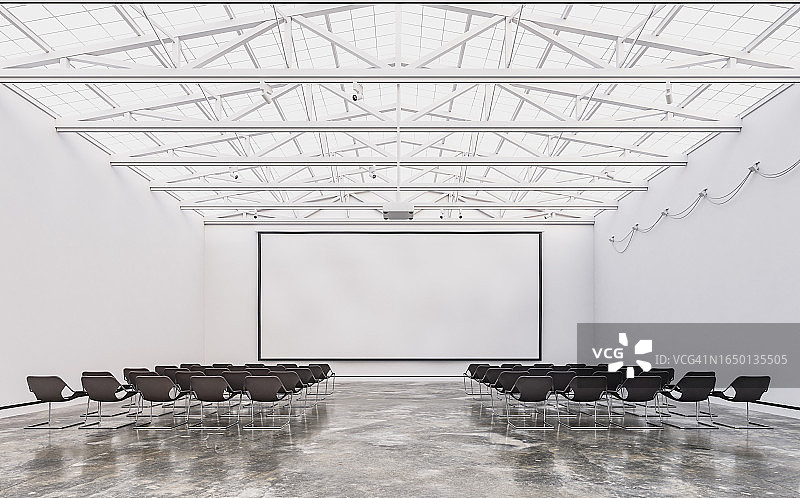 带座位的空旷白色大型画廊/展厅内部正面图，中间有一个宽大的投影屏幕，用于工业建筑天花板下的活动图片素材