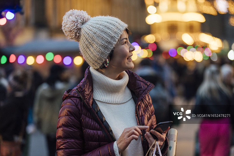 圣诞节独自购物图片素材