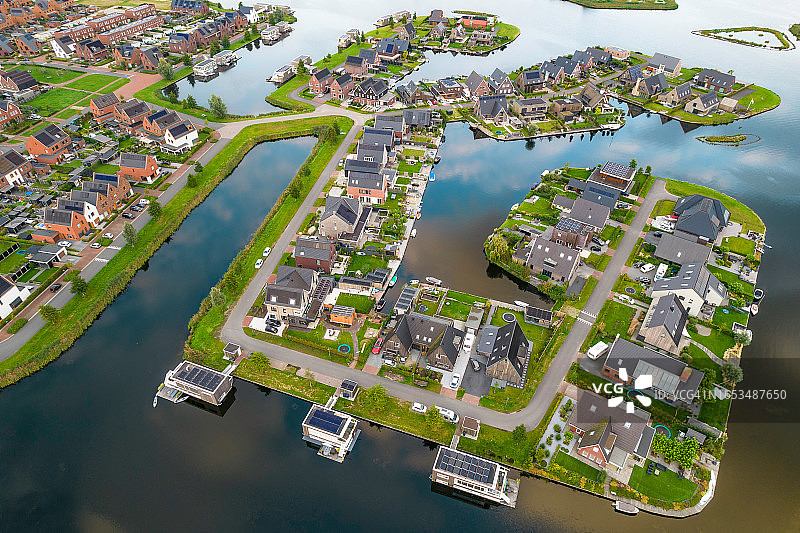 气候中和型景观半岛住宅区图片素材