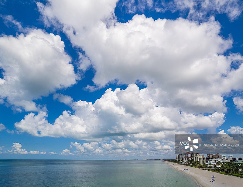 佛罗里达州那不勒斯海滩航拍照片图片素材