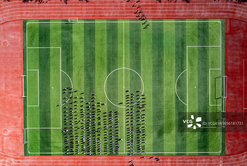 运动场的无人机航拍俯视图图片素材