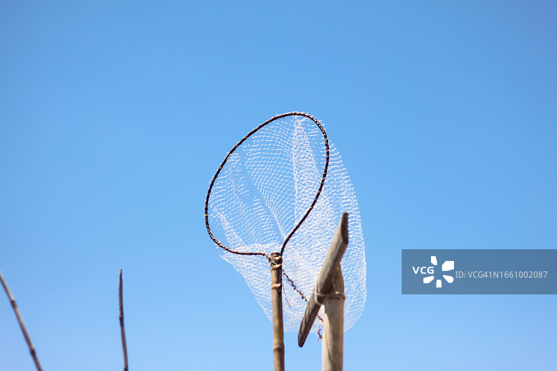 越南中部沿海的家庭生活捕鱼活动图片素材