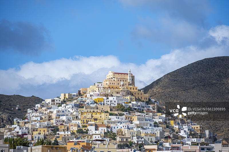 埃尔穆波利斯小镇景色：锡罗斯岛阿诺圣乔治大教堂，希腊图片素材