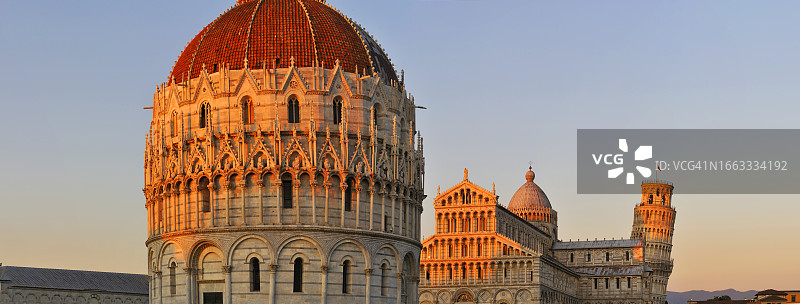 托斯卡纳比萨奇迹广场图片素材