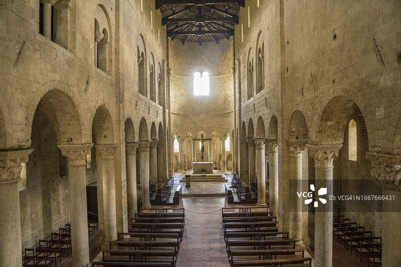 托斯卡纳圣安蒂莫修道院图片素材