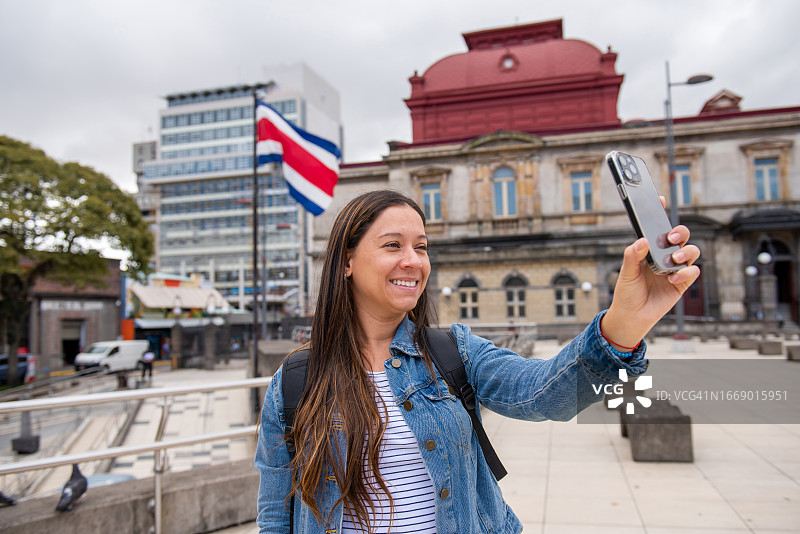 自拍的女人图片素材