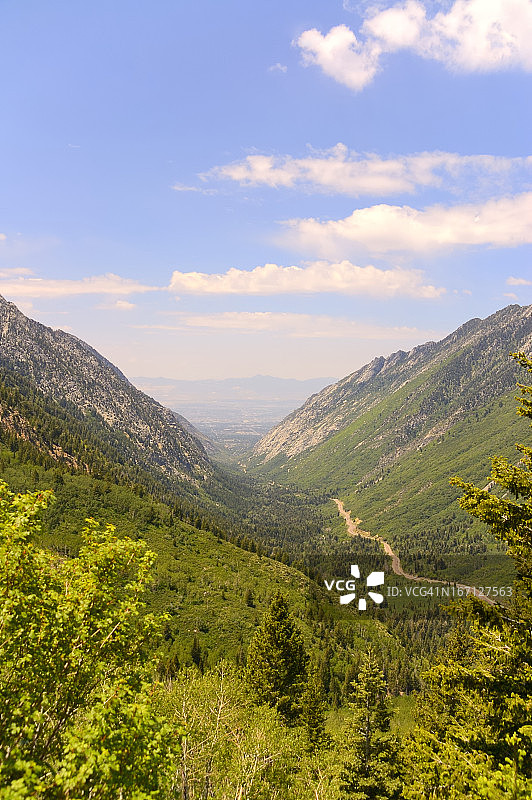 从阿尔塔看盐湖城图片素材