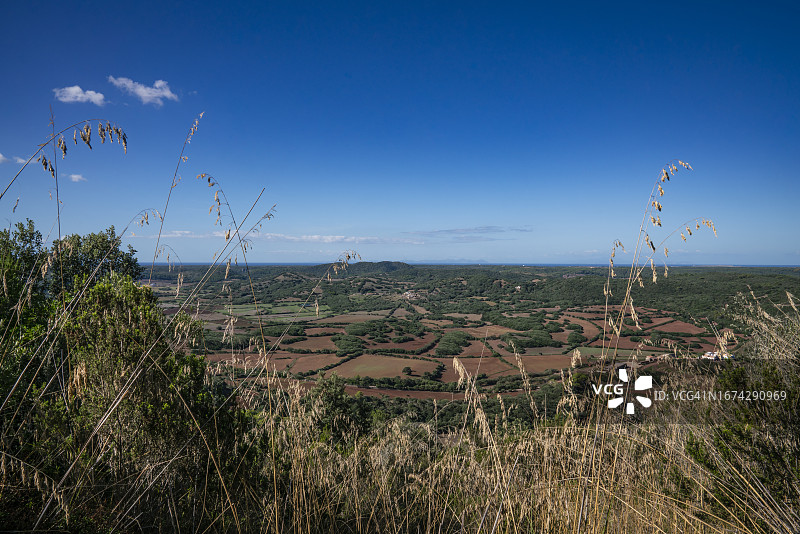 梅诺卡岛圣阿格达城堡远眺图片素材