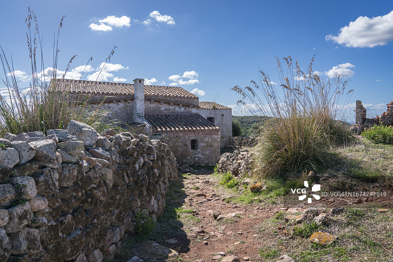 梅诺卡岛圣阿格达城堡的剩余结构图片素材
