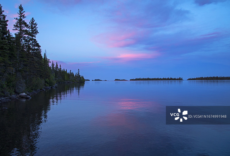 罗亚尔岛国家公园的绚丽日落图片素材