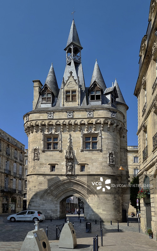 法国波尔多卡尤门古城入口图片素材