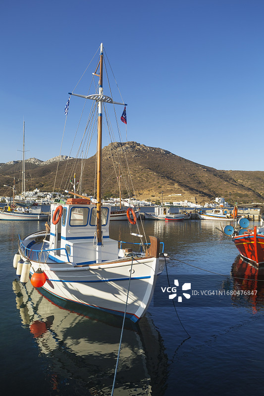 阿莫尔戈斯希腊岛上的卡塔波拉港图片素材