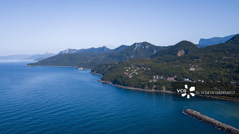 卡斯塔莫努省锡德镇航拍无人机视图图片素材