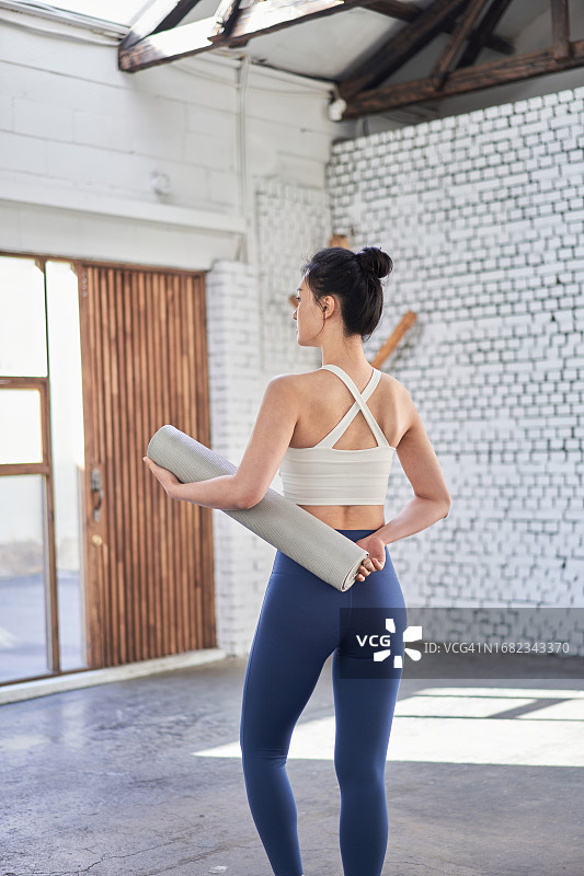 韩国瑜伽课健身教练健康生活图片素材